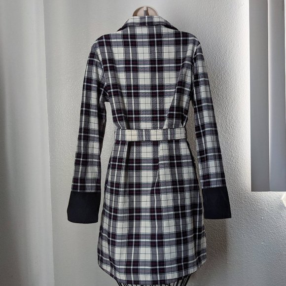 Bernardo Reversible Plaid Water Resistant Raincoat / Trenchcoat - Picture 3 of 12